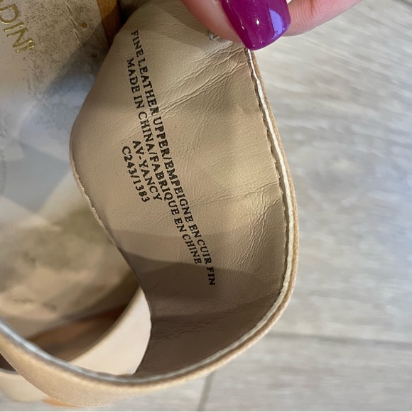 Size 8.5 Adrienne Vittadini cork heels - Picture 6 of 8